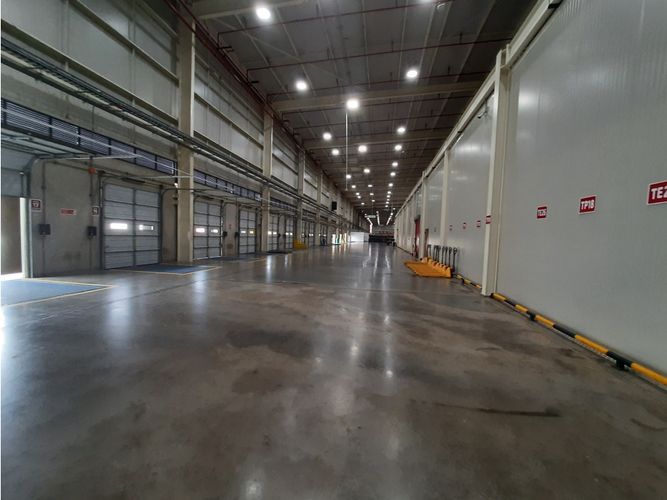 Bodega en arriendo en Acopi, Yumbo · foto 9 de 13