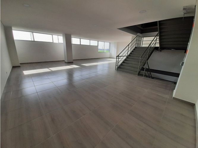 Bodega en arriendo en Arroyohondo, Yumbo, 1870 m² · foto 8 de 8