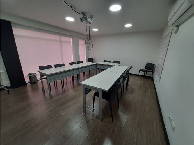Edificio en venta en San Vicente, Cali, 487 m² · foto 4 de 13