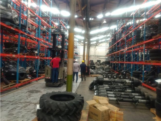 Bodega en arriendo en Salomia, Cali · foto 6 de 21