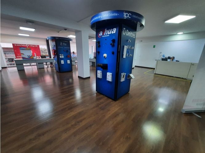 Edificio en venta en San Vicente, Cali, 487 m² · foto 10 de 13