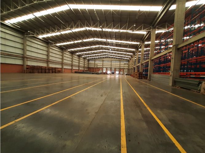 Bodega en arriendo en Arroyohondo, Cali, 3000 m² · foto 3 de 5