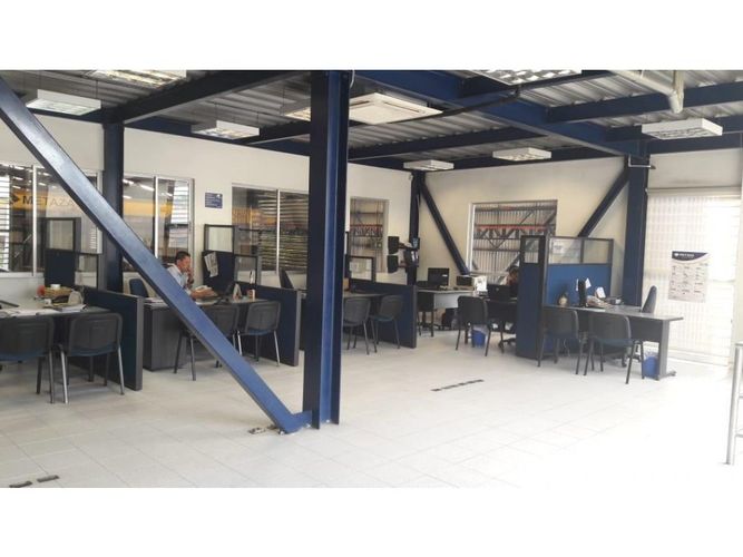 Bodega en venta en Acopi, Cali, 2248 m² · foto 12 de 17