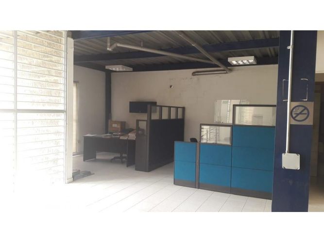 Bodega en venta en Acopi, Cali, 2248 m² · foto 15 de 17
