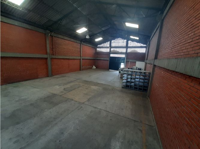 Bodega en arriendo en Arroyohondo, Yumbo, 588 m² · foto 3 de 11