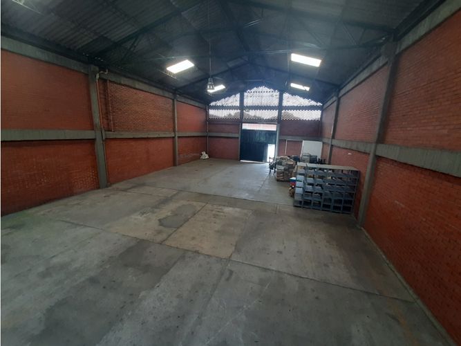 Bodega en arriendo en Arroyohondo, Yumbo, 588 m² · foto 4 de 11