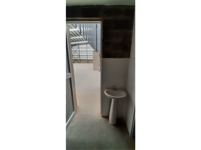 Bodega en arriendo en Acopi, Cali, 2728 m² · foto 10 de 10