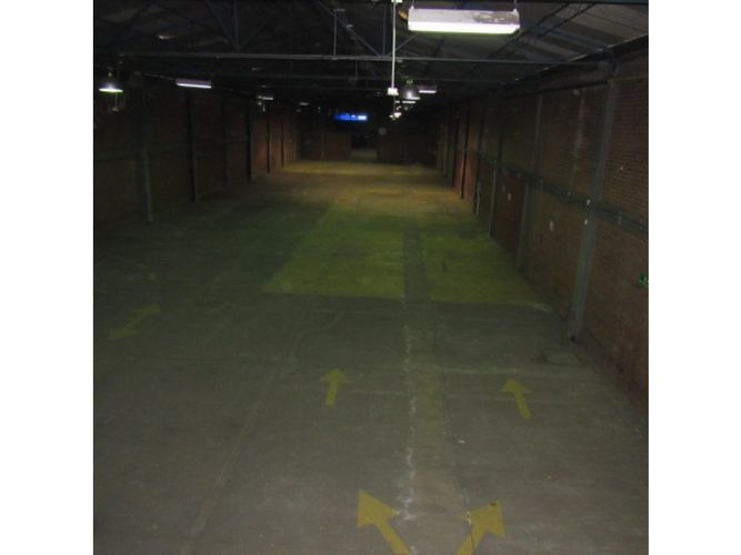 Bodega en arriendo en Troncal, Cali, 2100 m² · foto 3 de 22