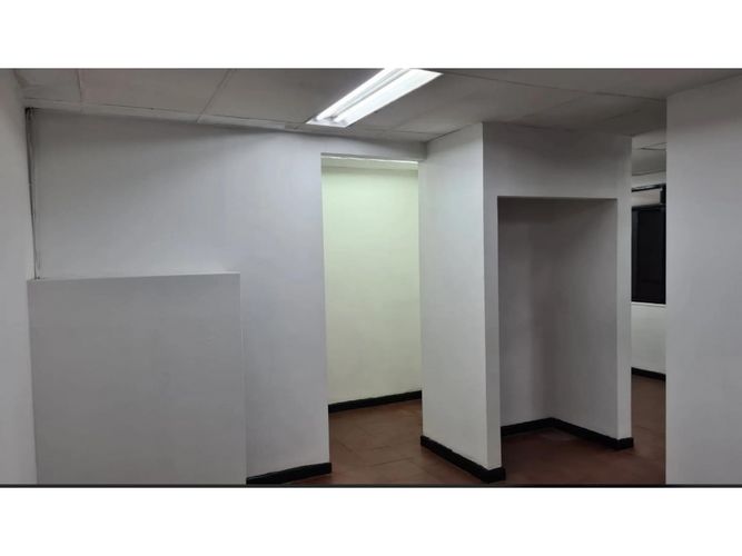 Bodega en arriendo en Acopi, Yumbo, 1000 m² · foto 4 de 5