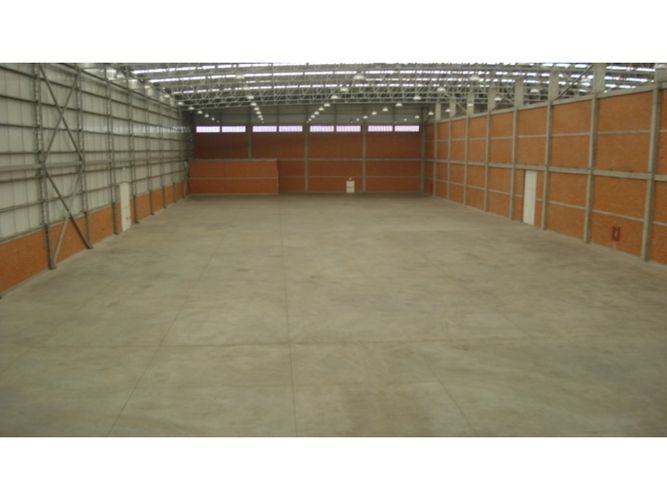 Bodega en arriendo en Arroyohondo, Yumbo, 3376 m² · foto 2 de 17