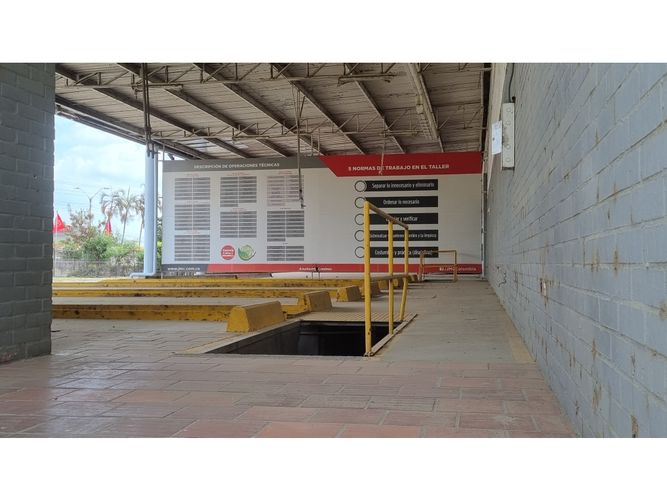Bodega en arriendo en Acopi, Cali, 2215 m² · foto 4 de 5