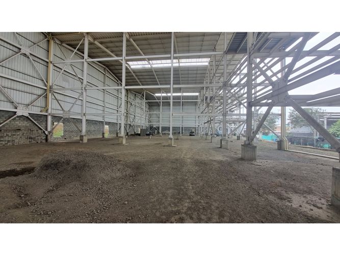 Bodega en arriendo en Acopi, Yumbo, 2500 m² · foto 3 de 10