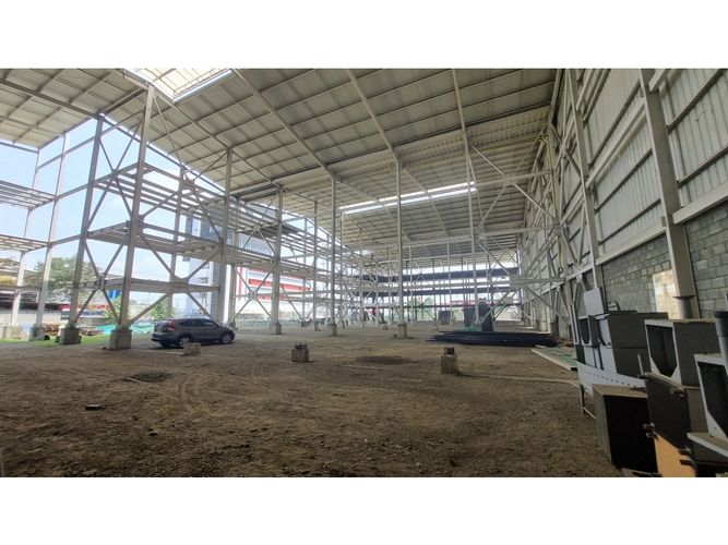 Bodega en arriendo en Acopi, Yumbo, 2500 m² · foto 4 de 10