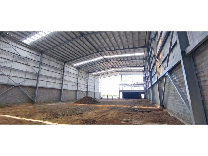 Bodega en arriendo en Acopi, Yumbo, 1605 m² · foto 4 de 6