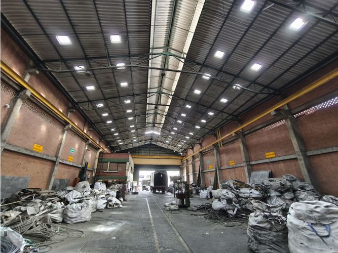Bodega en arriendo en Las Delicias, Cali, 1180 m² · foto 2 de 13