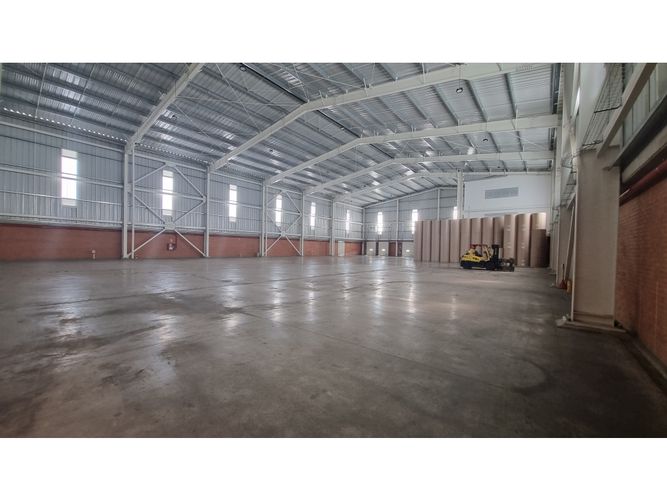 Bodega en arriendo en Acopi, Cali, 2030 m² · foto 3 de 5