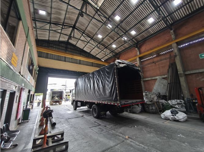 Bodega en arriendo en Las Delicias, Cali, 1180 m² · foto 4 de 13