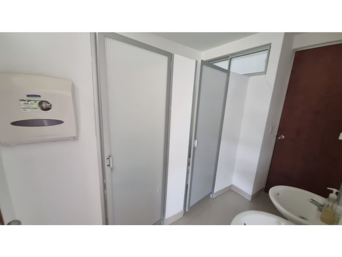 Bodega en arriendo en Acopi, Cali, 1050 m² · foto 8 de 11