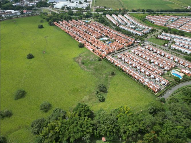 Lote en venta en Cr. Country Plaza, Jamundí, 71982 m² · foto 4 de 12