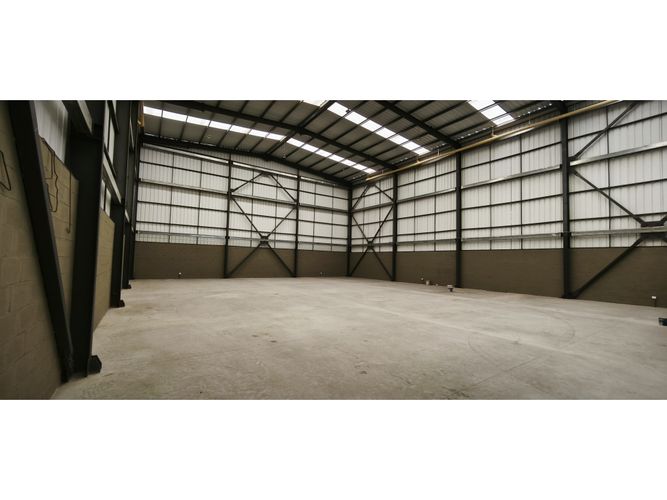 Bodega en arriendo en Acopi, Yumbo, 924 m² · foto 2 de 12