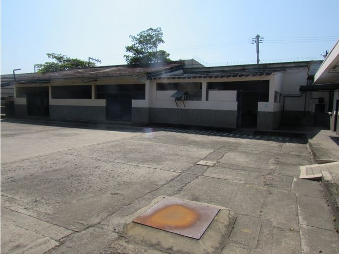 Bodega en venta en Salomia, Cali · foto 2 de 19