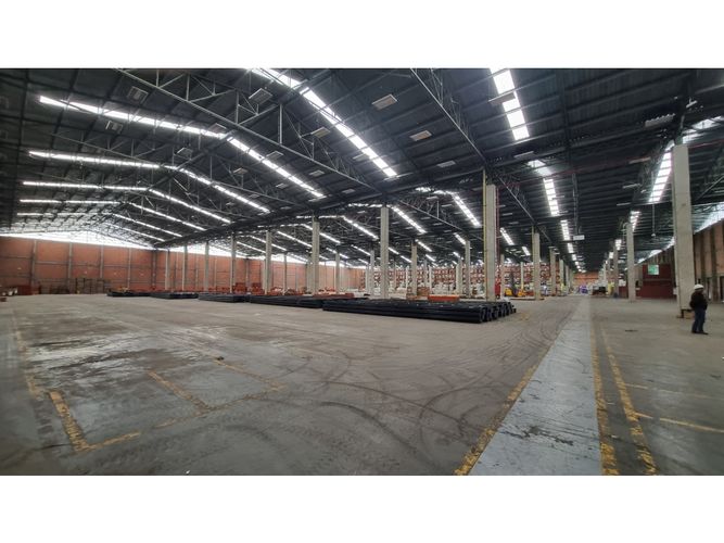 Bodega en arriendo en Cr. Cibeles, Madrid · foto 6 de 8