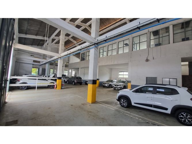 Bodega en arriendo en El Piloto I Etapa, Jamundí, 919 m² · foto 3 de 7