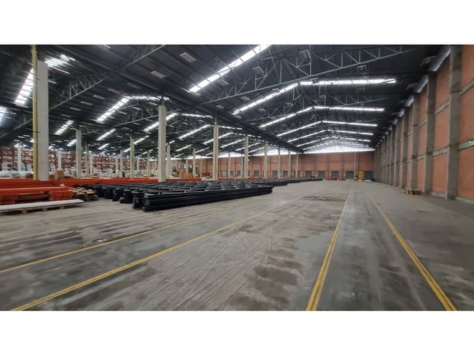 Bodega en arriendo en Cr. Cibeles, Madrid · foto 8 de 8