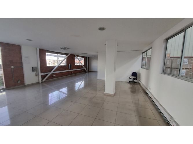 Bodega en arriendo en Sameco, Cali, 1100 m² · foto 5 de 7