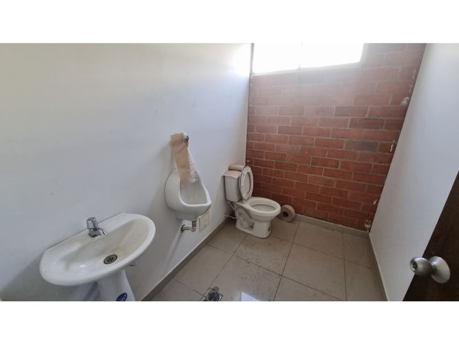 Bodega en arriendo en Sameco, Cali, 1100 m² · foto 7 de 7