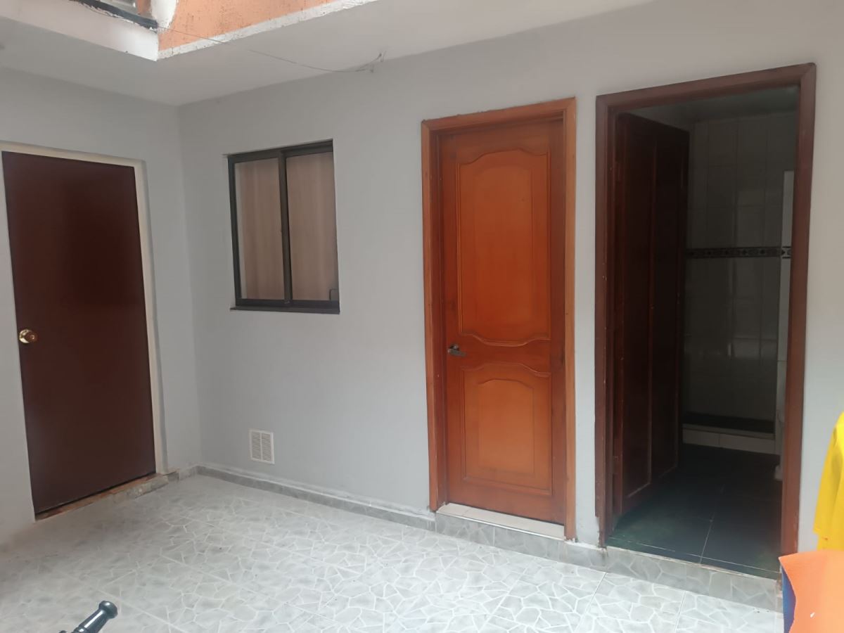 Casa en venta en Engativá, Bogotá · foto 8 de 24
