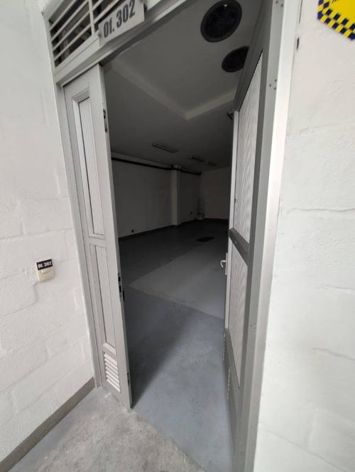 Bodega en arriendo en Viviendas Del Sur, Medellín, 164 m² · foto 4 de 5