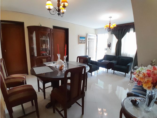 Casa de 3 alcobas en venta en Prado, Medellín, 126 m² · foto 2 de 20
