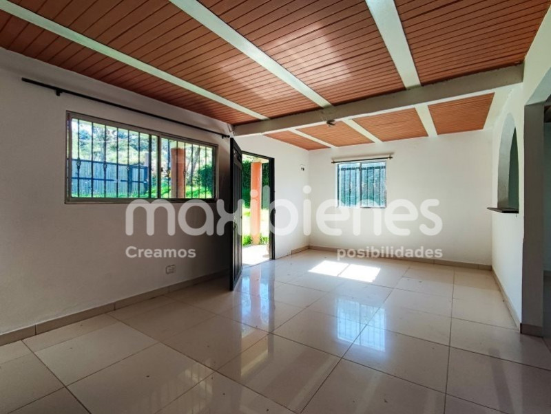 House for rent in Santa Elena, Medellín