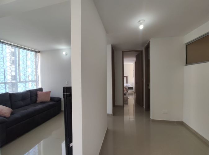 Apartamento de 2 alcobas en venta en Zona Industrial, Yumbo, 67 m² · foto 8 de 24
