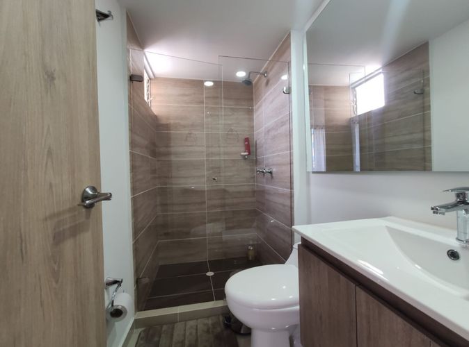 Apartamento de 2 alcobas en venta en Zona Industrial, Yumbo, 67 m² · foto 19 de 24