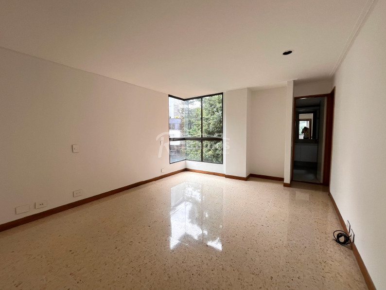 Apartamento en arriendo en El Poblado, Medellín · foto 8 de 18