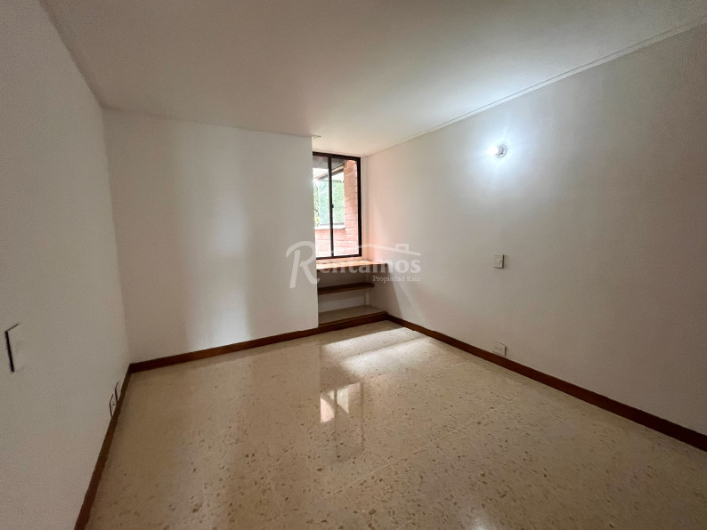 Apartamento en arriendo en El Poblado, Medellín · foto 11 de 18