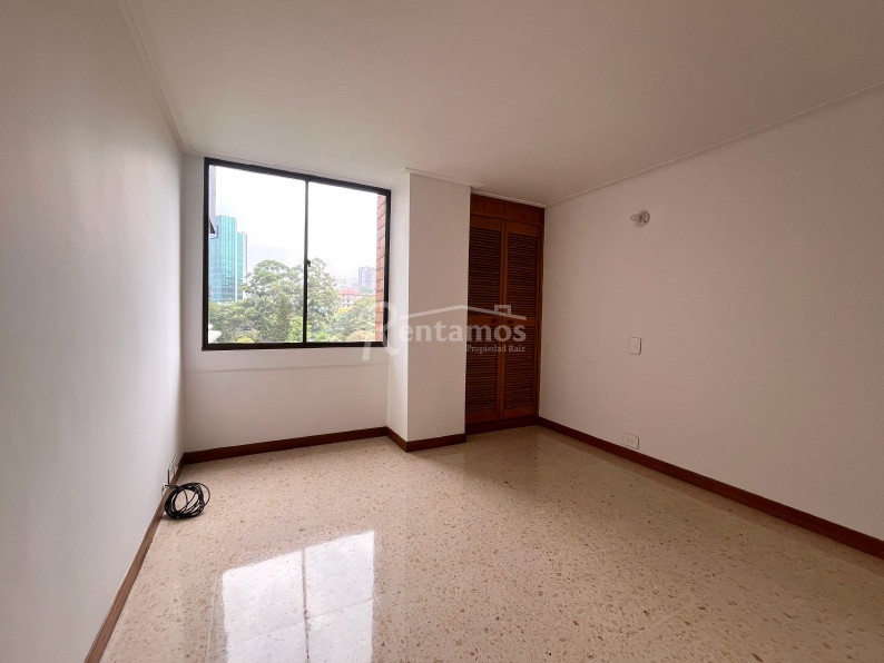 Apartamento en arriendo en El Poblado, Medellín · foto 13 de 18