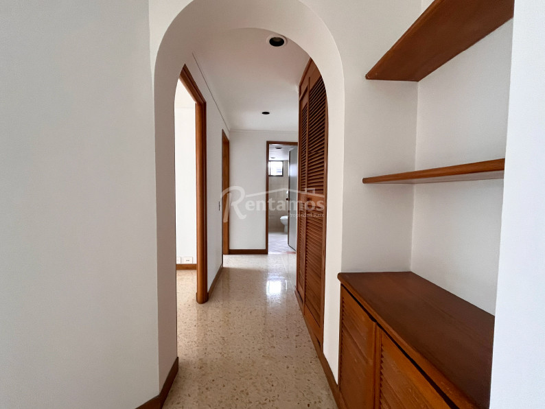Apartamento en arriendo en El Poblado, Medellín · foto 15 de 18