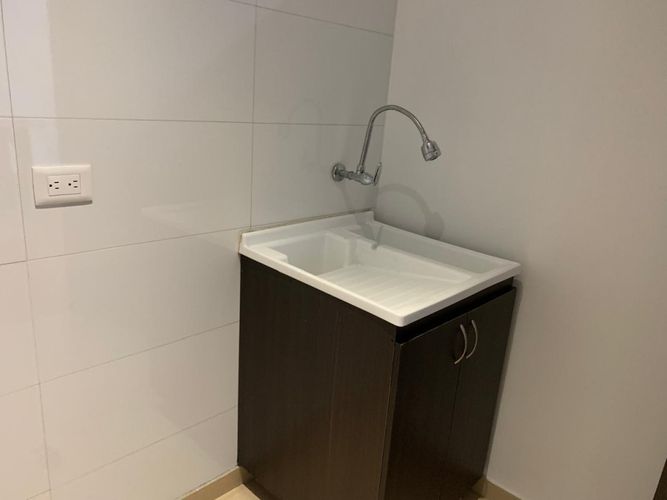 Apartaestudio en venta en Cedritos, Bogotá, 60 m² · foto 4 de 10