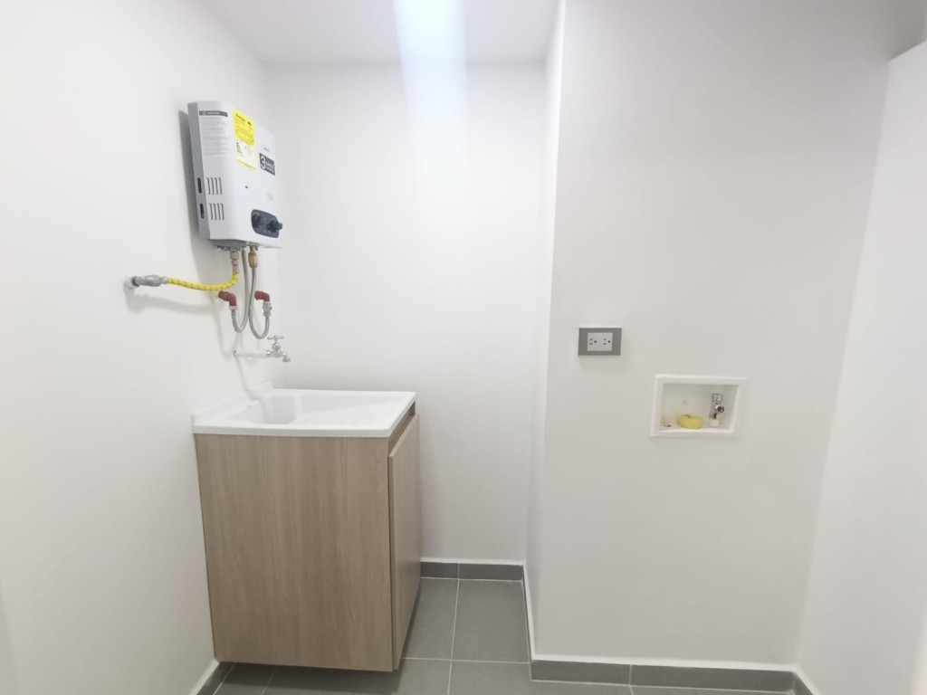 Apartamento en arriendo en Rincon Santo, Bello · foto 3 de 11