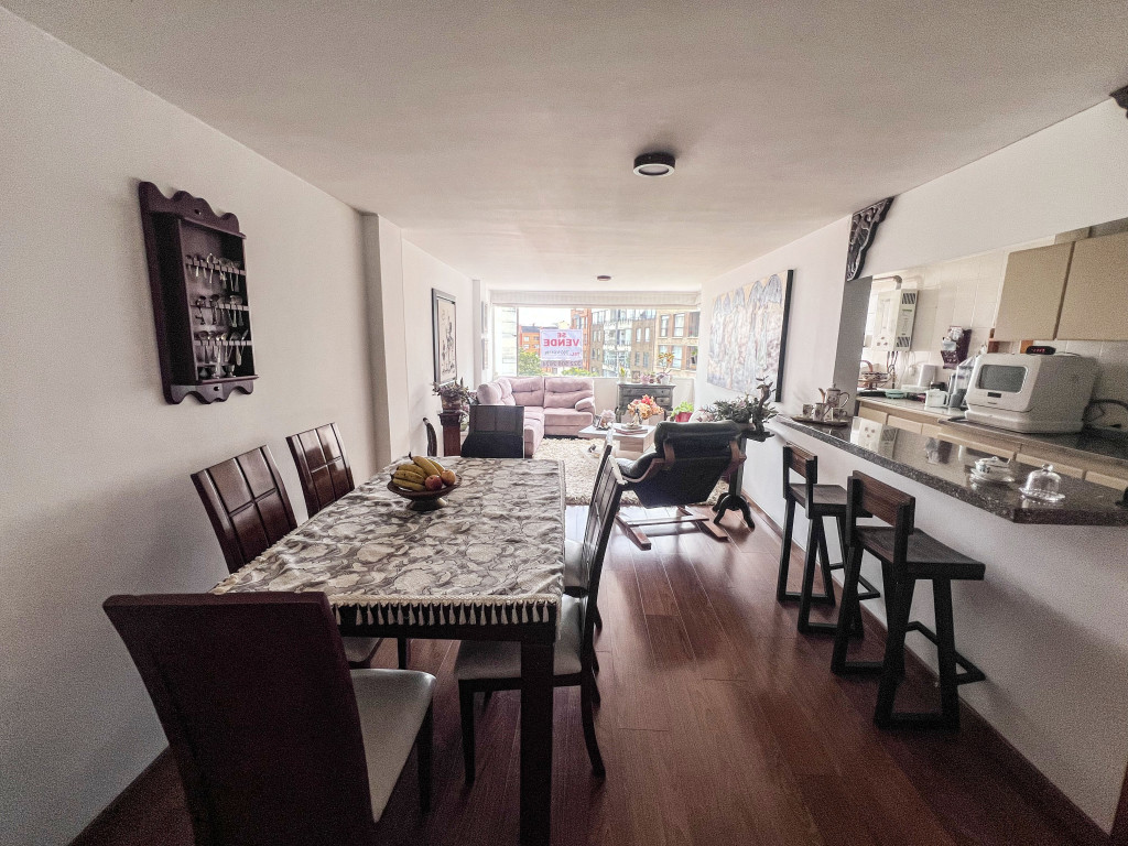 Apartamento en venta en Santa Barbara, Bogotá · foto 2 de 12