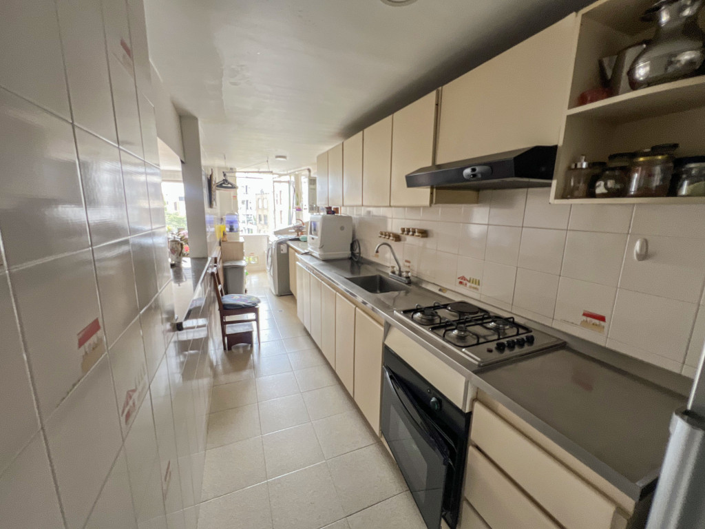 Apartamento en venta en Santa Barbara, Bogotá · foto 10 de 12