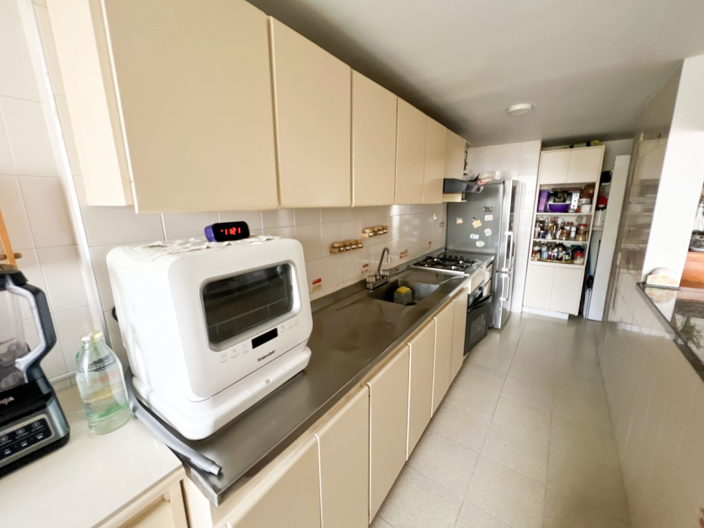 Apartamento en venta en Santa Barbara, Bogotá · foto 11 de 12