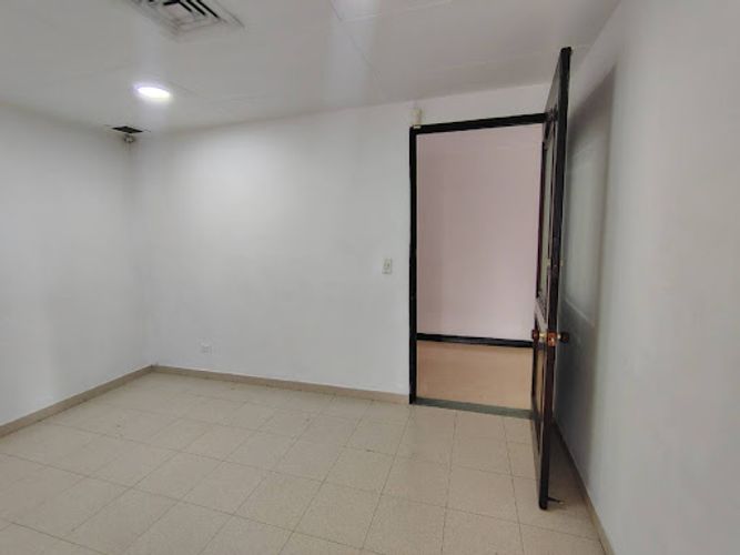 Oficina en venta en Patio Bonito, Medellín, 36 m² · foto 3 de 14