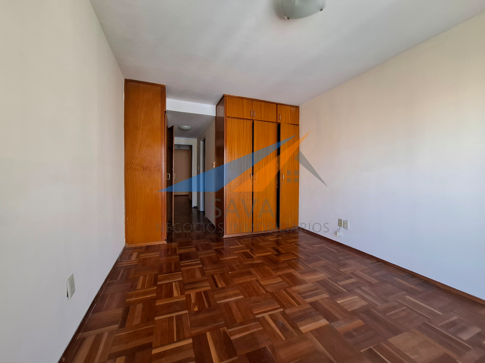 Alquiler Apartamento 4 Dormitorios en Pocitos! Cochera Incluida. Piso Alto! · Foto 11