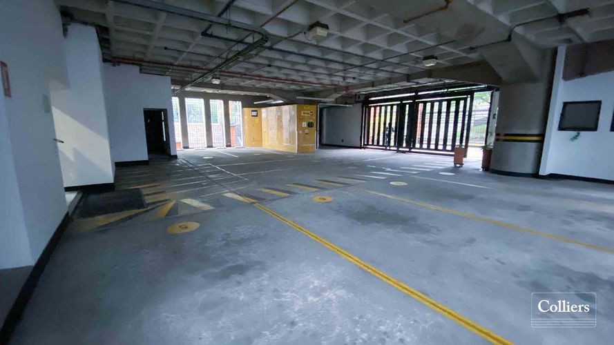 Edificio en venta en El Castillo, Medellín, 1647 m² · foto 17 de 21