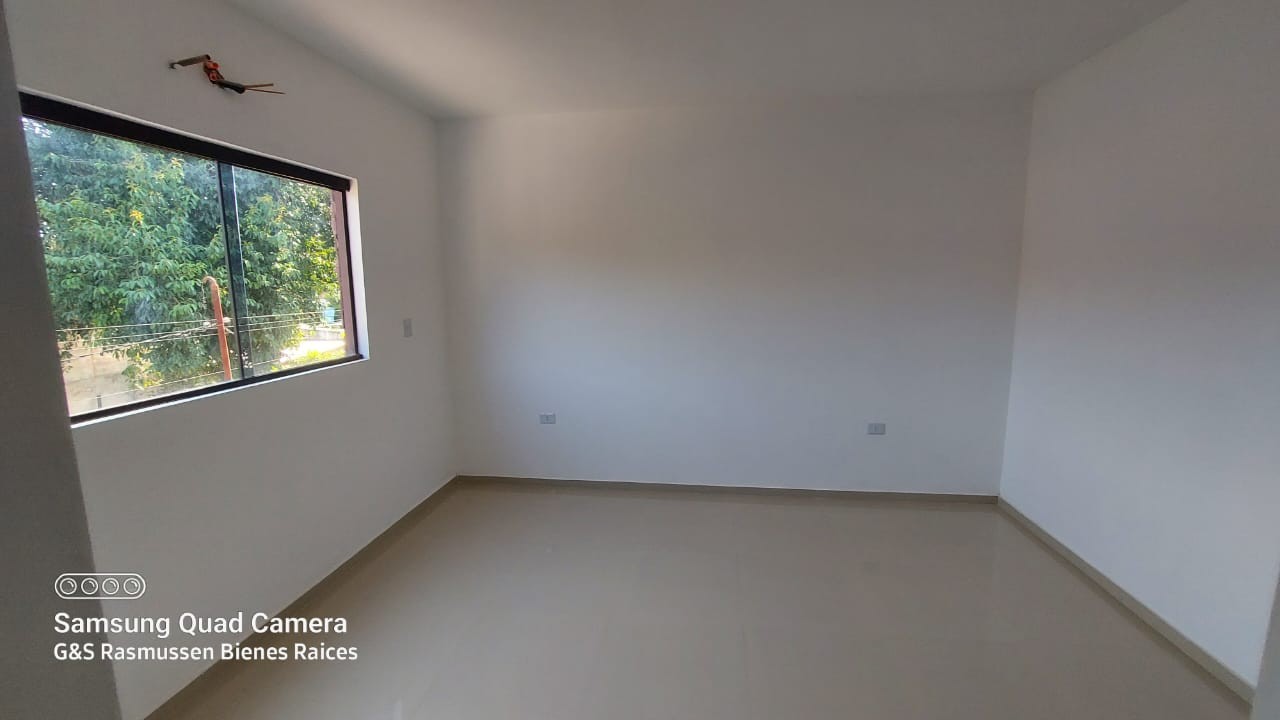Vendo 2 duplex 3 D. A media cuadra de Av. Britez Borges, Luque — foto 3