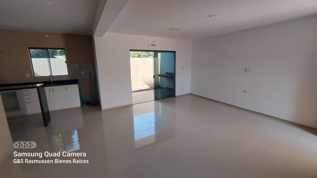 Vendo 2 duplex 3 D. A media cuadra de Av. Britez Borges, Luque — foto 2